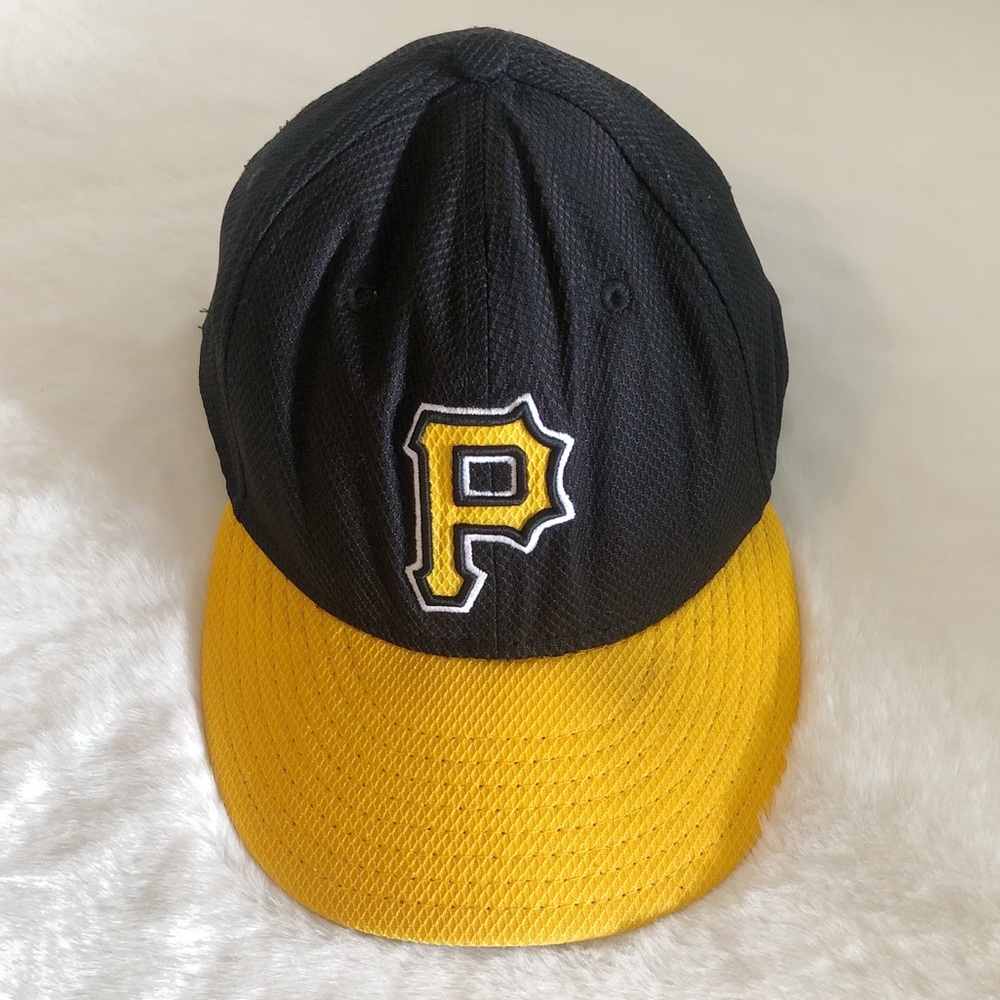 New Era Pittsburgh Pirates Fitted Hat Size 7 1/2